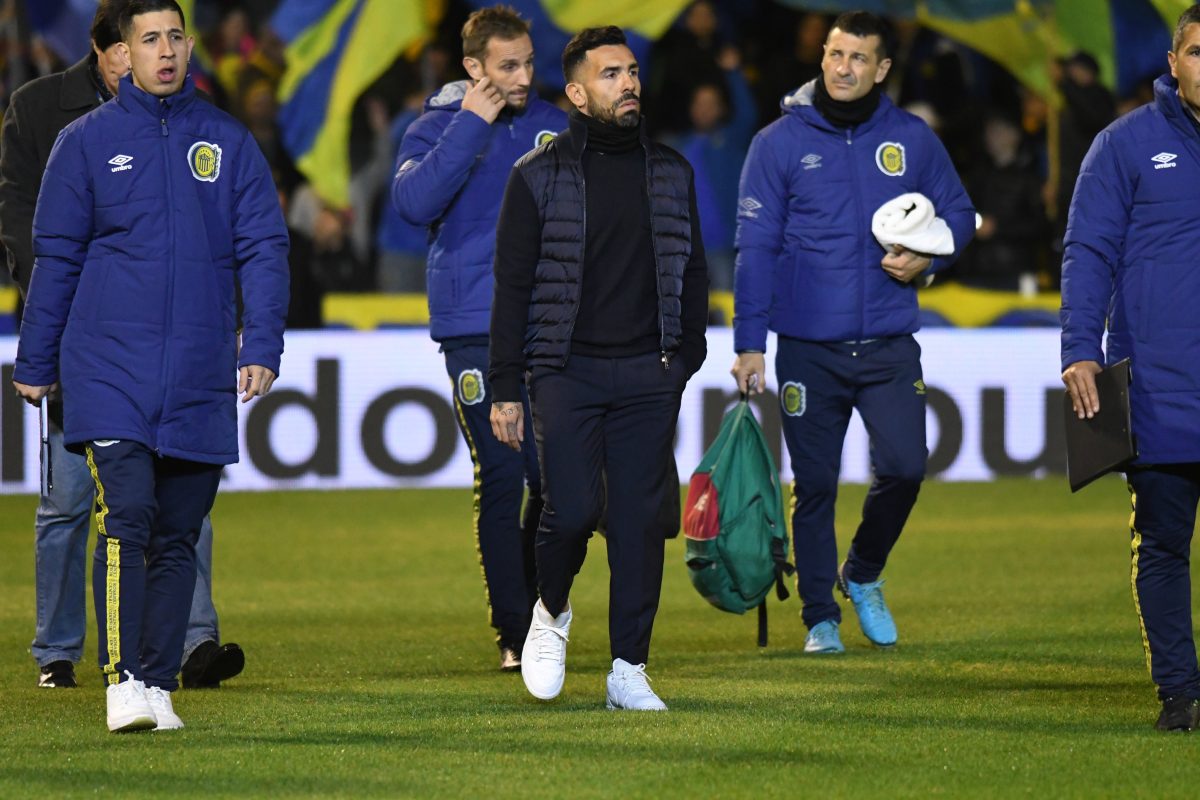 El Apache hace su debut oficial como director técnico en el Gigante de Arroyito. (Foto: Fotobaires)