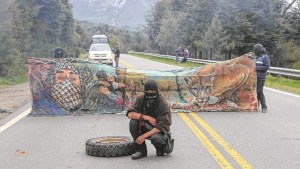 Weretilneck: “Es imposible tener diálogo” con mapuches de Villa Mascardi