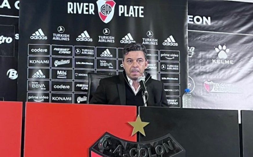 Marcelo Gallardo en la conferencia de prensa después de perder contra Colón en Santa Fe. 