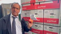 Imagen de La imperdible pifiada de Daniel Scioli con la manzana del Valle de Río Negro y Neuquén