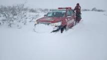 Imagen de Más de siete horas en la nieve para poder llegar al hospital en Aluminé