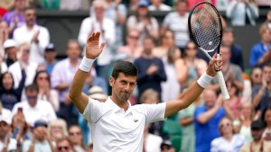 Novak Djokovic avanzó sin problemas a los octavos de final de Wimbledon