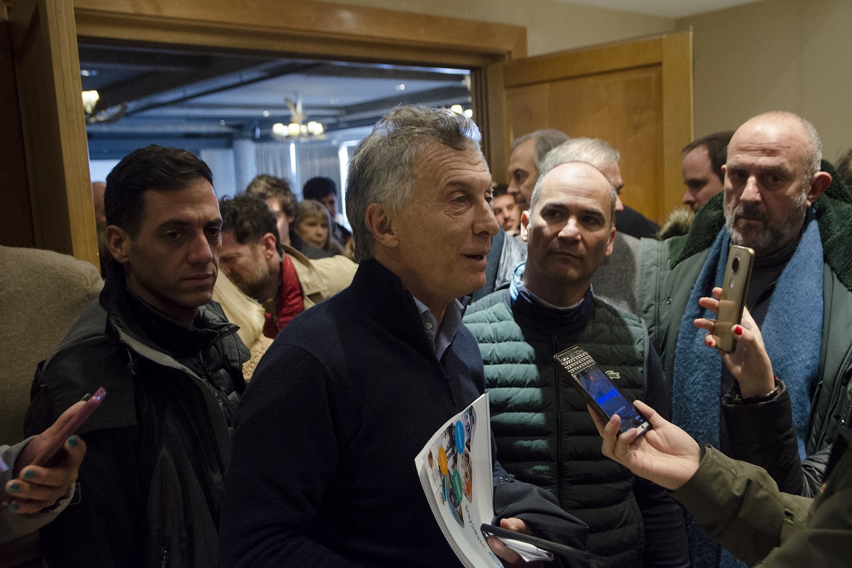 El expresidente Mauricio Macri llegó a Bariloche invitado por el legislador Juan Martín y exfuncionarios de su gestión. Foto: Marcelo Martinez