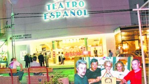 Cándido Pérez y Dina Landaeta, símbolos del Cine Teatro Español neuquino