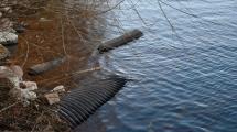 Imagen de El caño al descubierto en el paseo de la Costa, es de la planta Tronador