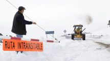 Imagen de Rutas intransitables y pasos internacionales inhabilitados por nieve en Neuquén