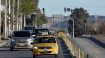 Imagen de Se ponen en vigencia aumentos de tarifa en los taxis de Neuquén