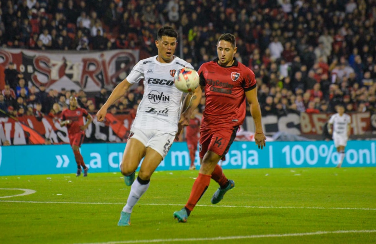 Newell's no pudo con Patronato y ahora comparte liderazgo con Gimnasia, luego de seis fechas en la Liga. 