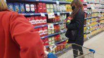 Imagen de ¿De cuánto debe ser la inflación de noviembre y diciembre para cerrar el año en 3 dígitos?