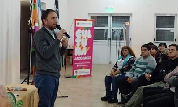 El ministro de Educación, Pablo Núñez, presidió el acto de presentación de la nueva carrera. Foto: Gentileza. 