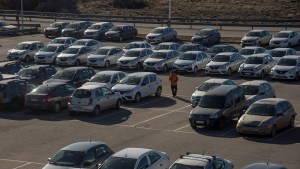 ¿Sobreoferta o crisis? Preocupa la baja demanda de autos de alquiler en Bariloche