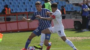 Con uno menos, Godoy Cruz se lo empató a Independiente