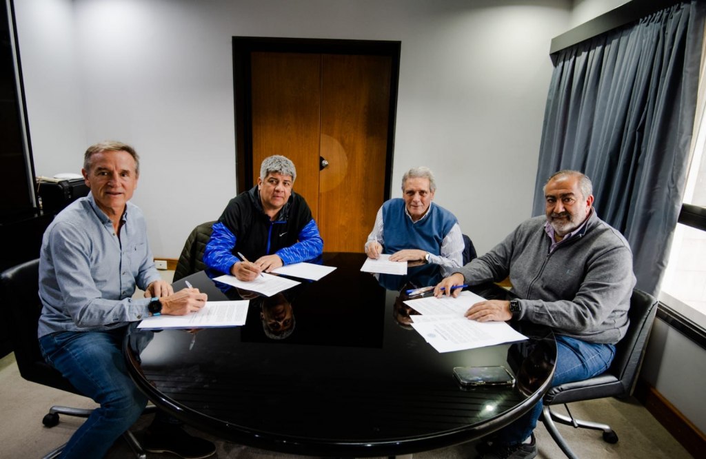 La cúpula de la CGT se reunió horas previas a la marcha al Congreso. Foto: NA