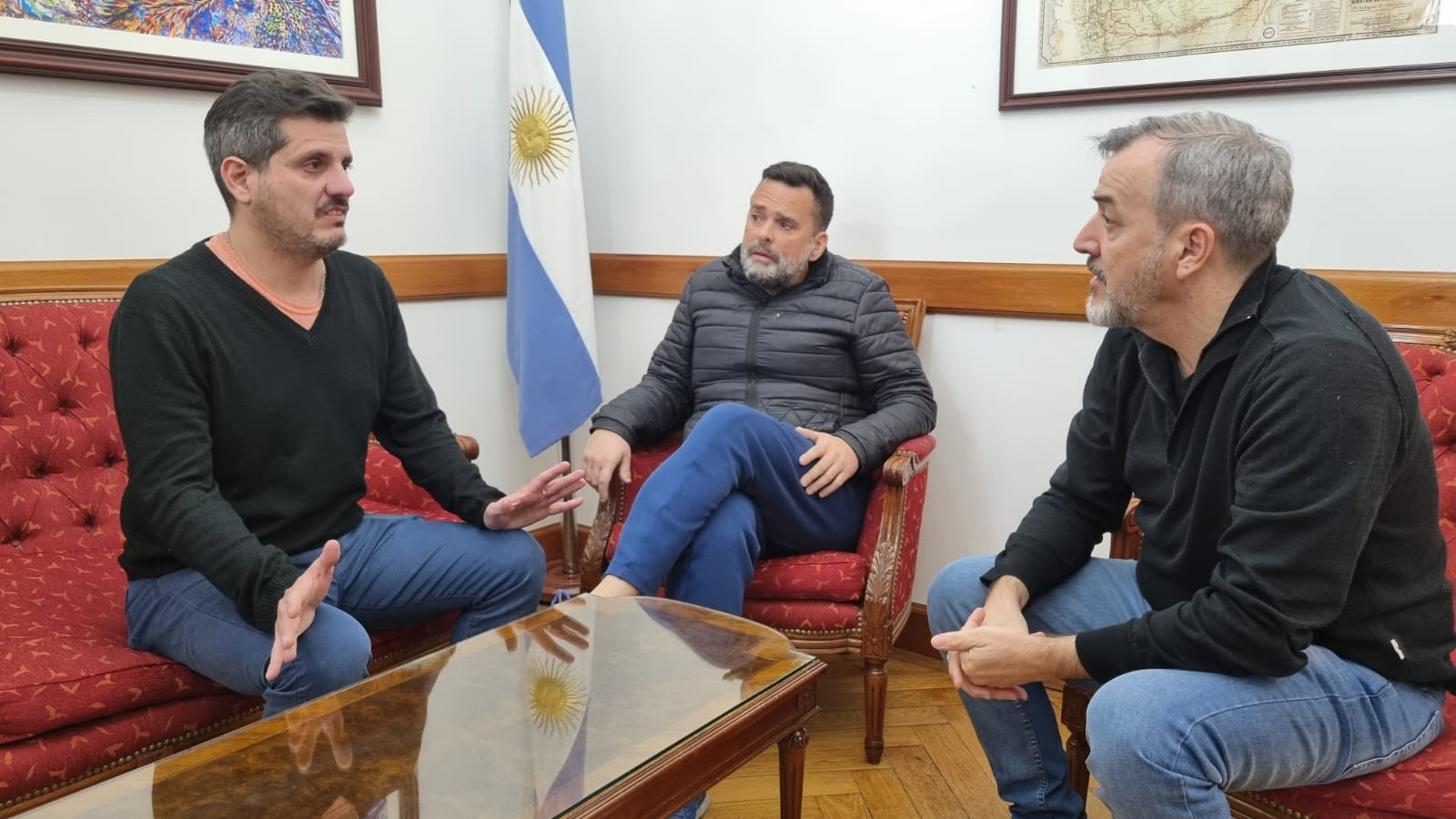 Mateo Canosa y Daniel Menéndez, del partido Somos, se reunieron con Rodolfo Aguiar en Buenos Aires.