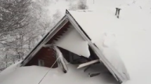 Imagen de Una avalancha provocó daños parciales en un refugio en el cerro Bayo