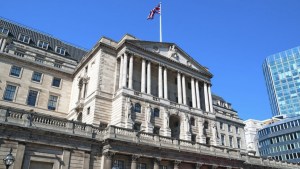 Responsabilizan al Banco de Inglaterra por la inflación de 10% en julio en el Reino Unido