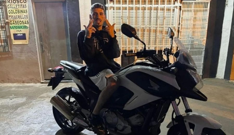 Lautaro Coronel, conocido como "El Noba", murió luego de impactar contra un vehículo cuando circulaba en moto.-