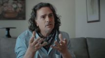 Imagen de La dura historia del extenista Guillermo Pérez Roldán, a través de un documental