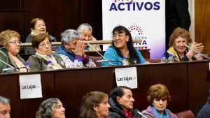 Fotogalería: adultos mayores del norte neuquino fueron diputados por un día en Neuquén