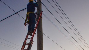 Cervantes y Chichinales totalmente afectadas por el robo de cables, sin luz ni agua