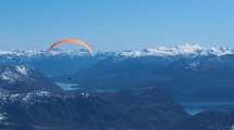 Imagen de La adrenalina de volar en parapente y ver estas maravillas en San Martín de los Andes