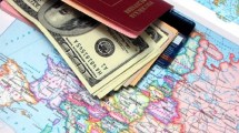 Imagen de Dólar turista se esperan cambios y algunas agencias de viajes frenan el cobro en pesos