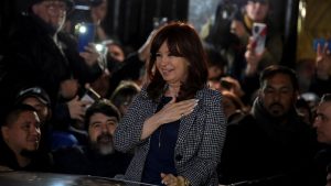 Con Cristina Kirchner condenada a seis años de cárcel, ¿puede ir a prisión?