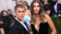 Imagen de Hailey Baldwin, esposa de Justin Bieber, rompió el silencio sobre su vínculo con Selena Gomez