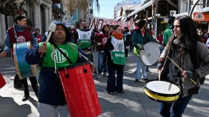 ATE marchó en Bariloche con reclamos a Carreras y al Gobierno nacional