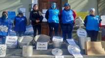 Imagen de Protesta en el centro de Neuquén para denunciar que no mandan alimentos a los comedores