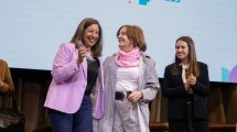 Imagen de Arabela Carreras expuso en el «Foro de Lideresas»  que se realizó en Córdoba