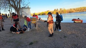 Se desmayó en la costa del río Limay en Neuquén y debió recibir ayuda de Prefectura