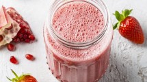 Imagen de Cómo preparar un smoothie de frutos rojos y coco