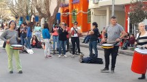 Imagen de Trabajadores de la subsecretaría de Familia  levantaron el corte en el centro de Neuquén