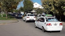 Imagen de Los taxis en Centenario aumentarán las tarifas antes de fin de año