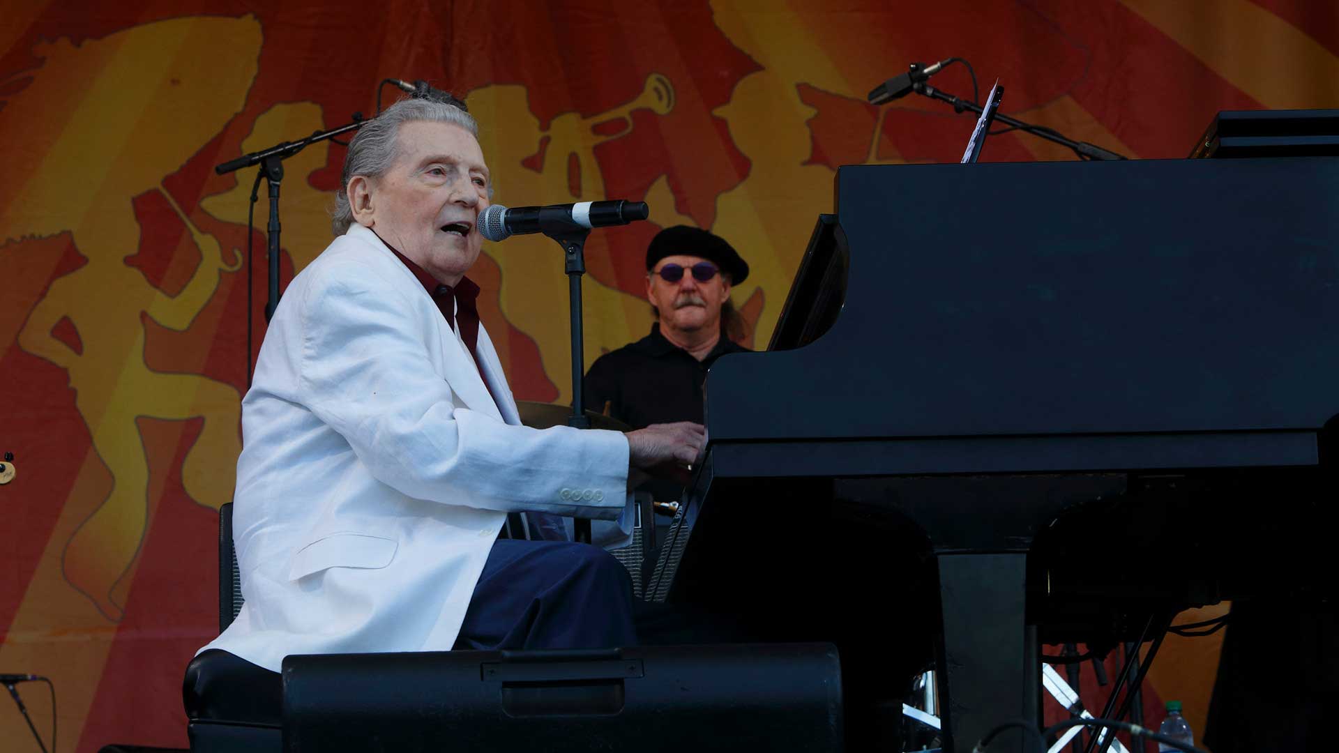 Jerry Lee Lewis, en una de  sus últimas apariciones en escena.