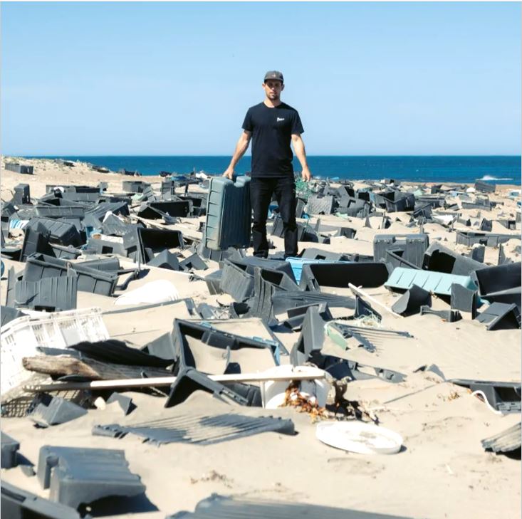 Puerto Madryn invadida de plástico: elefantes marinos conviven con la basura  en Península Valdés