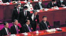 Imagen de Escándalo en el Congreso del PC chino: sacaron por la fuerza al ex presidente Hu Jintao