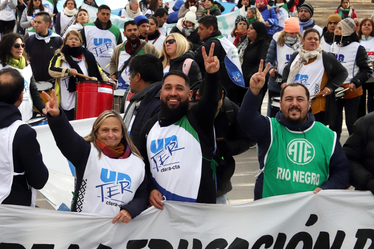 Unter y ATE, además de UPCN, fueron convocados para el lunes próximo. Foto: Marcelo Ochoa.