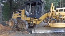 Imagen de Video: incendian máquinas viales en el cerro Otto y dejan leyendas de la RAM