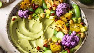 Cómo hacer un cremoso hummus de palta