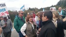 Imagen de Patricia Bullrich participa de la manifestación contra las ocupaciones mapuches