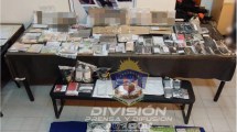 Imagen de Desbaratan banda narco en Centenario: secuestraron cocaína, marihuana y LSD