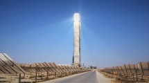 Imagen de El ojo de Sauron: cómo es la torre solar que brilla en medio del desierto