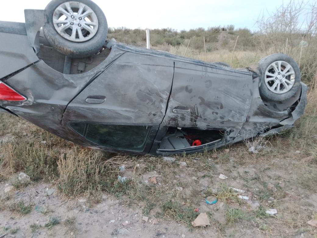 Un hombre resultó lesionado tras volcar con 1,6 gramos de alcohol en sangre. Foto: gentileza