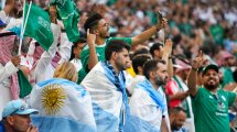 Imagen de Río Negro desde Qatar: así vivieron los hinchas argentinos la derrota con Arabia Saudita