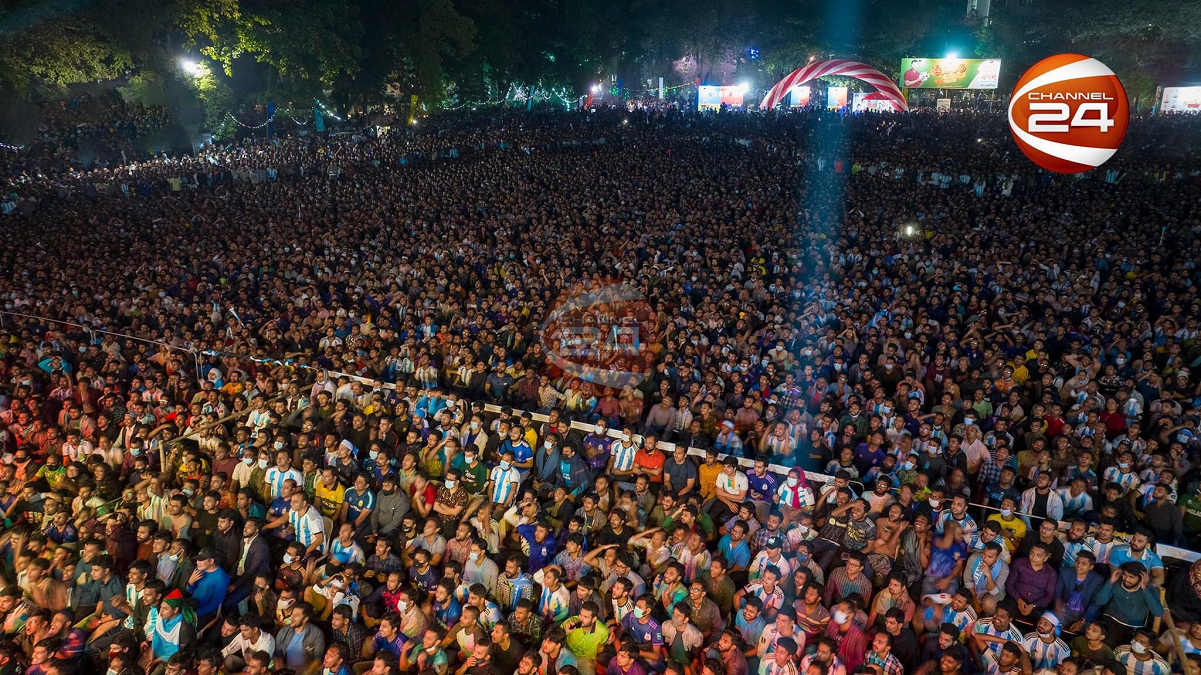 Locura en Bangladesh por el triunfo de Argentina ante Polonia. 