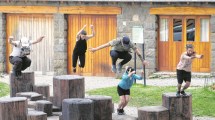 Imagen de Parkour: los apropiadores de pequeños rincones en Bariloche