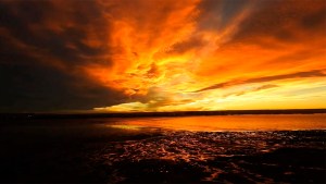 Los atardeceres más lindos de la Patagonia se ven desde esta curva en Puerto Madryn