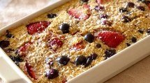 Imagen de Torta de avena y frutillas facilísima